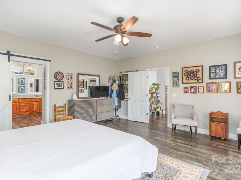 186 Timucua Trail, Waynesville, NC 28786.  MLS# CAR4254132, YatesRealty ID 10475. 