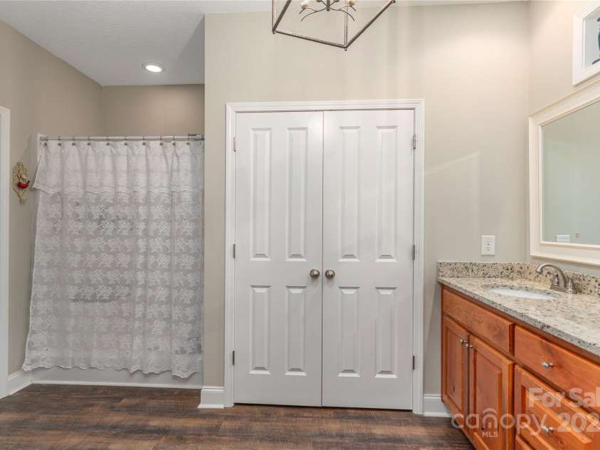 186 Timucua Trail, Waynesville, NC 28786.  MLS# CAR4254132, YatesRealty ID 10475. Laundry behing closed doors.