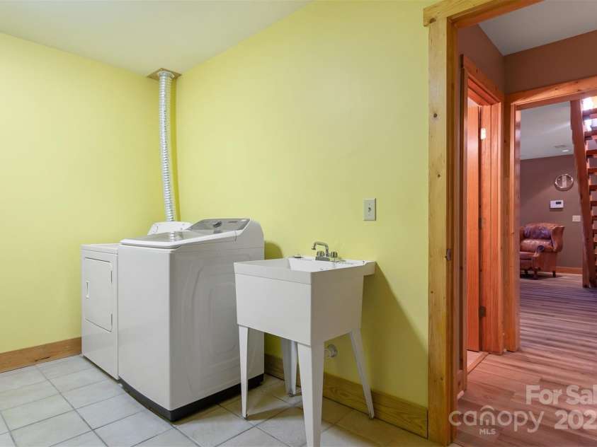 969 Twin Bridges Drive, Fleetwood, NC 28626.  MLS# CAR4254441, YatesRealty ID 10476. 