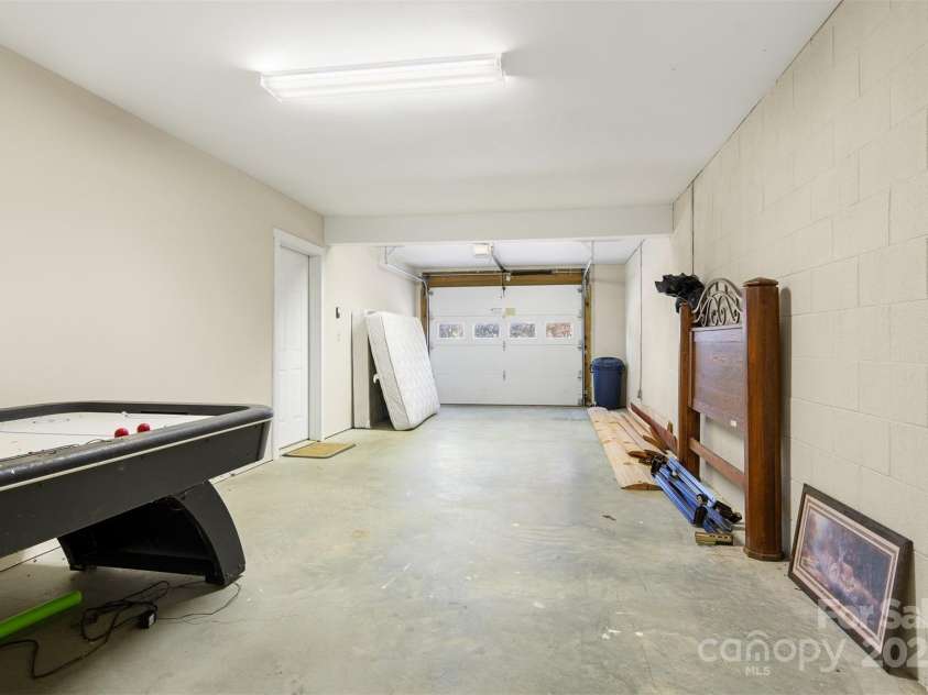 969 Twin Bridges Drive, Fleetwood, NC 28626.  MLS# CAR4254441, YatesRealty ID 10476. 