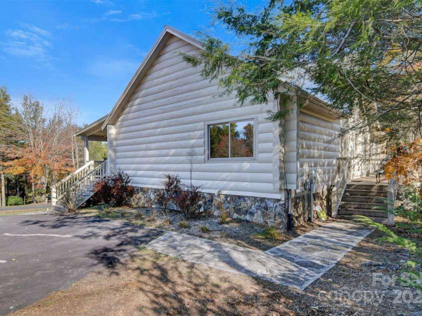 969 Twin Bridges Drive, Fleetwood, NC 28626.  MLS# CAR4254441, YatesRealty ID 10476. 