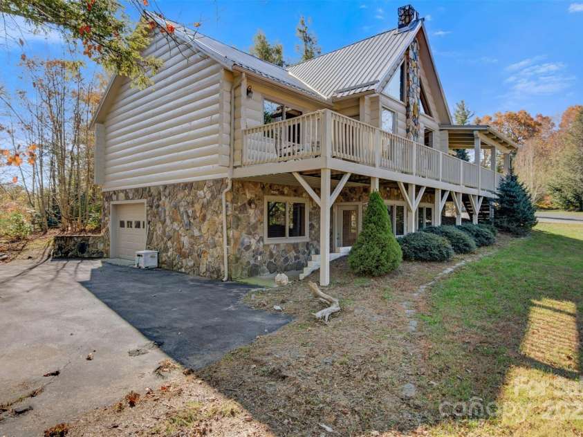 969 Twin Bridges Drive, Fleetwood, NC 28626.  MLS# CAR4254441, YatesRealty ID 10476. 