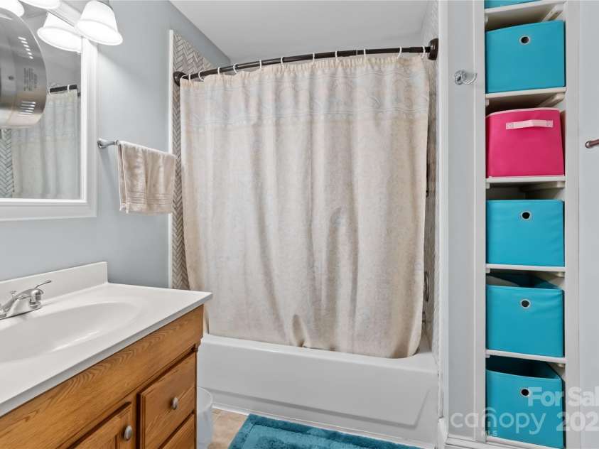 531 Lower Creek Drive, Lenoir, NC 28645.  MLS# CAR4254808, YatesRealty ID 10477. 