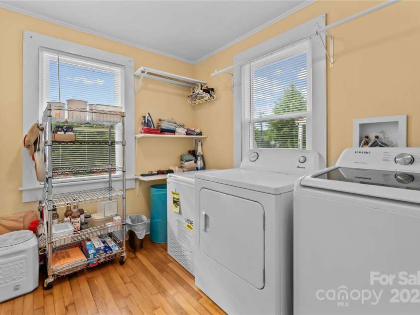 531 Lower Creek Drive, Lenoir, NC 28645.  MLS# CAR4254808, YatesRealty ID 10477. 