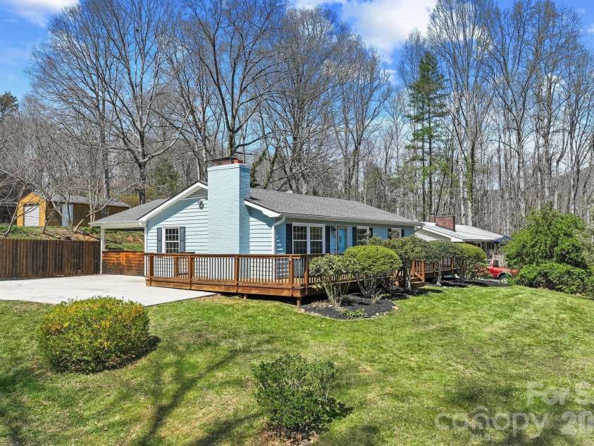 93 English Drive, Candler, NC 28715.  MLS# CAR4361950, YatesRealty ID 10477. 
