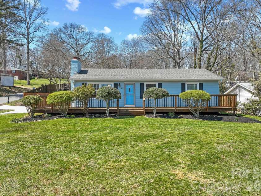 93 English Drive, Candler, NC 28715.  MLS# CAR4361950, YatesRealty ID 10477. 