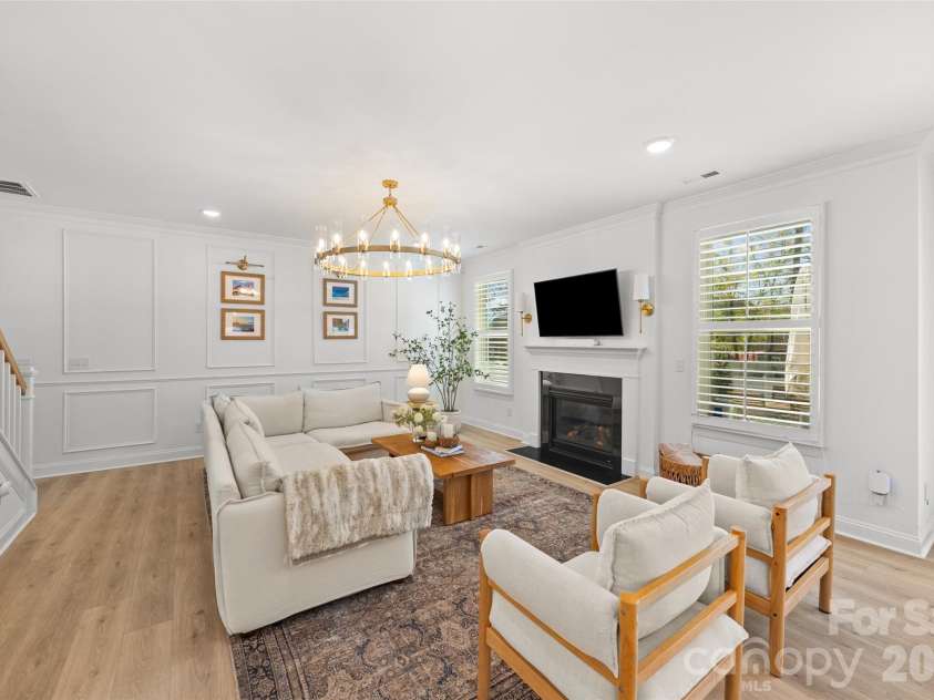 13810 Derby Farm Lane, Charlotte, NC 28278.  MLS# CAR4363258, YatesRealty ID 10479. 