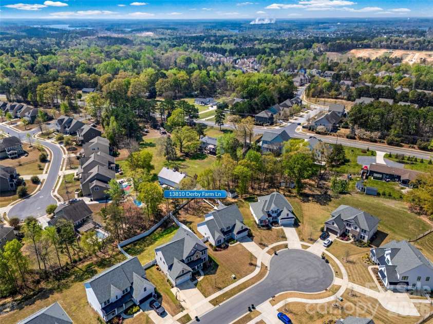 13810 Derby Farm Lane, Charlotte, NC 28278.  MLS# CAR4363258, YatesRealty ID 10479. 