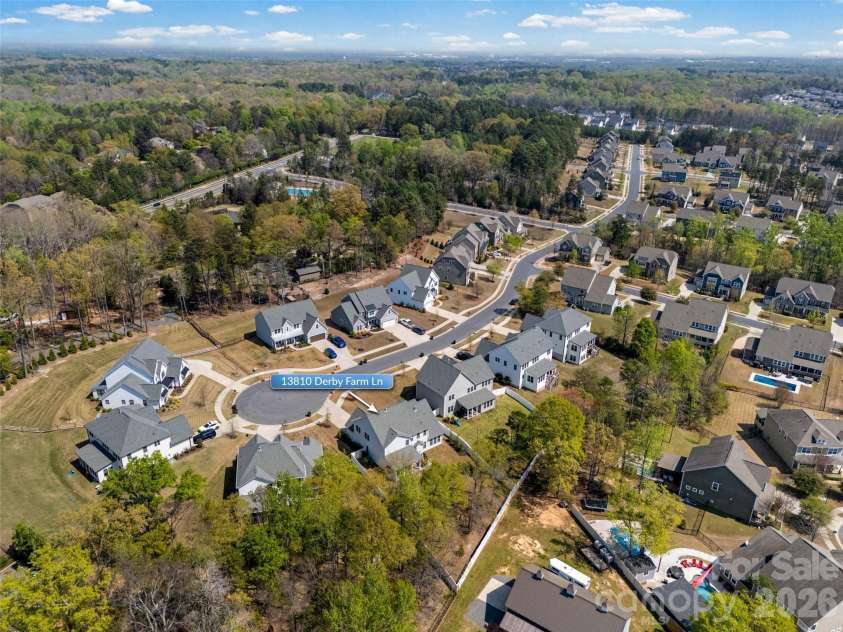 13810 Derby Farm Lane, Charlotte, NC 28278.  MLS# CAR4363258, YatesRealty ID 10479. 