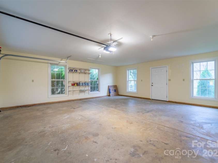 423 Baines Mountain Road, Bryson City, NC 28713.  MLS# CAR4254784, YatesRealty ID 10479. 