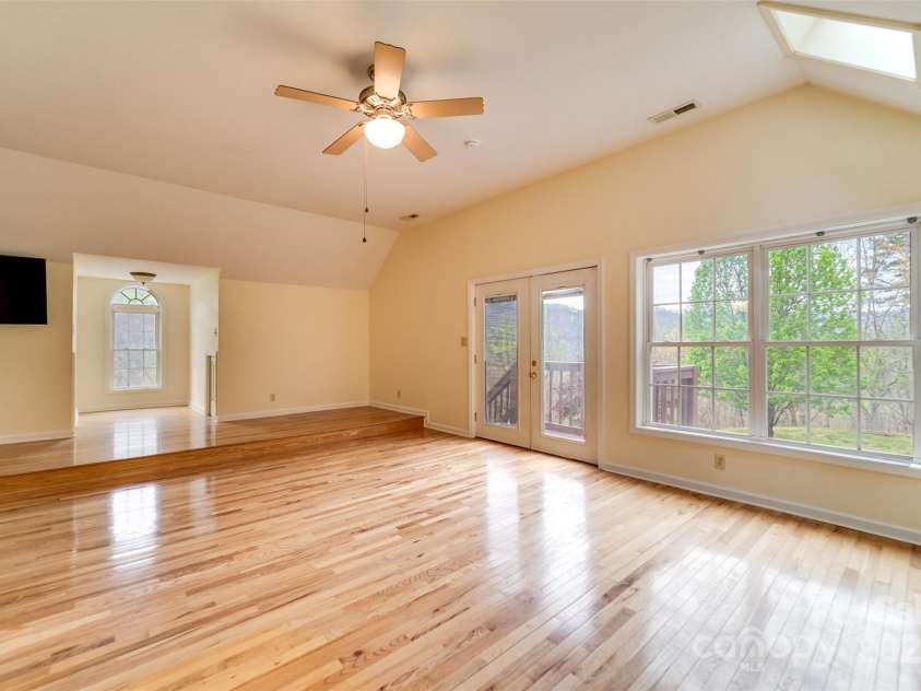 423 Baines Mountain Road, Bryson City, NC 28713.  MLS# CAR4254784, YatesRealty ID 10479. 