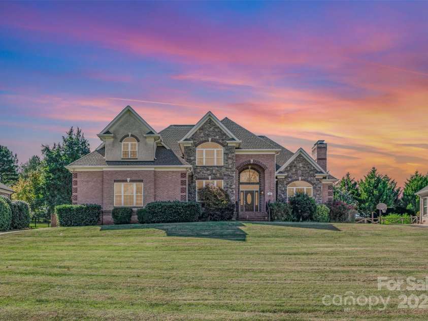 132 Sink Farm Road, Mooresville, NC 28115.  MLS# CAR4314790, YatesRealty ID 1048. 