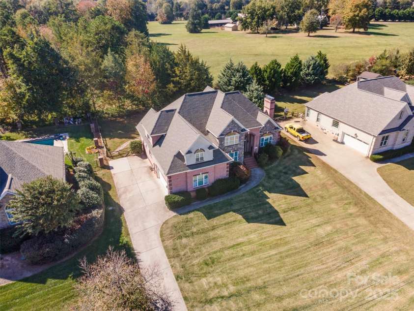 132 Sink Farm Road, Mooresville, NC 28115.  MLS# CAR4314790, YatesRealty ID 1048. 