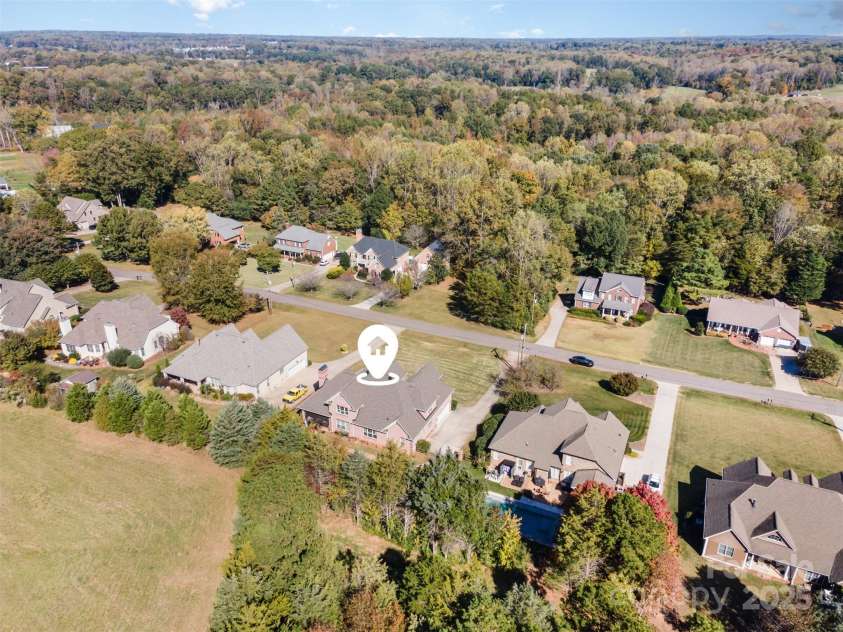 132 Sink Farm Road, Mooresville, NC 28115.  MLS# CAR4314790, YatesRealty ID 1048. 