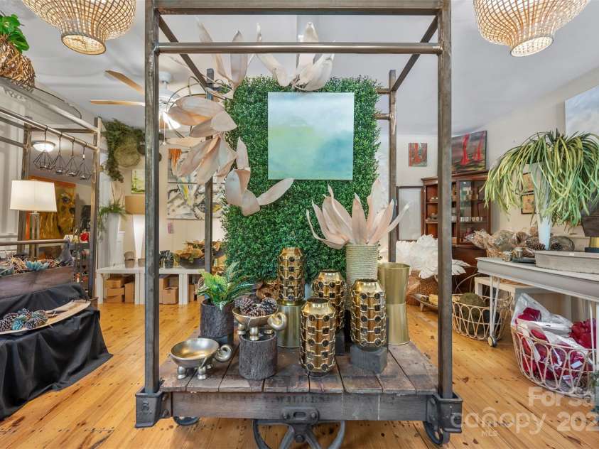 172 formerly 153 Main Street, Saluda, NC 28773.  MLS# CAR4225037, YatesRealty ID 1048. Beautiful hardwood floors throughout