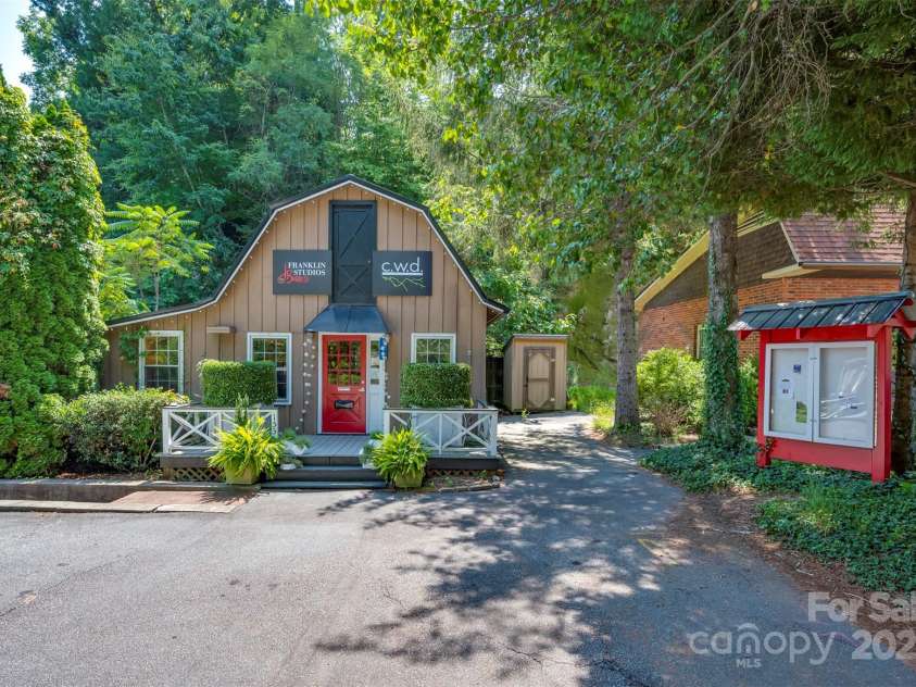 172 formerly 153 Main Street, Saluda, NC 28773.  MLS# CAR4225037, YatesRealty ID 1048. One of the first retail buildings as you enter historic Main St.