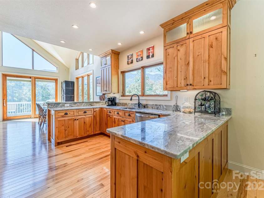 284 Mt. Mitchell Drive, Burnsville, NC 28714.  MLS# CAR4254446, YatesRealty ID 10481. 