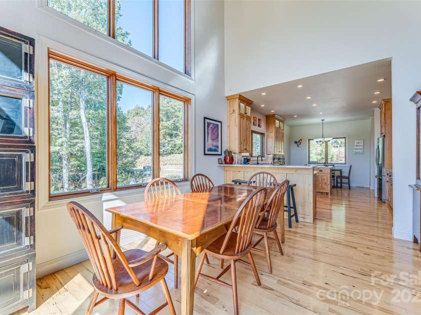 284 Mt. Mitchell Drive, Burnsville, NC 28714.  MLS# CAR4254446, YatesRealty ID 10481. 