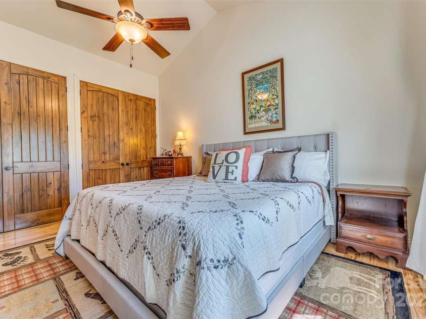 284 Mt. Mitchell Drive, Burnsville, NC 28714.  MLS# CAR4254446, YatesRealty ID 10481. 