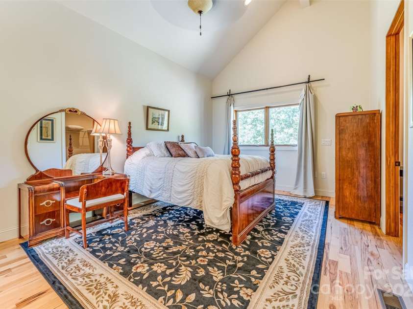284 Mt. Mitchell Drive, Burnsville, NC 28714.  MLS# CAR4254446, YatesRealty ID 10481. 