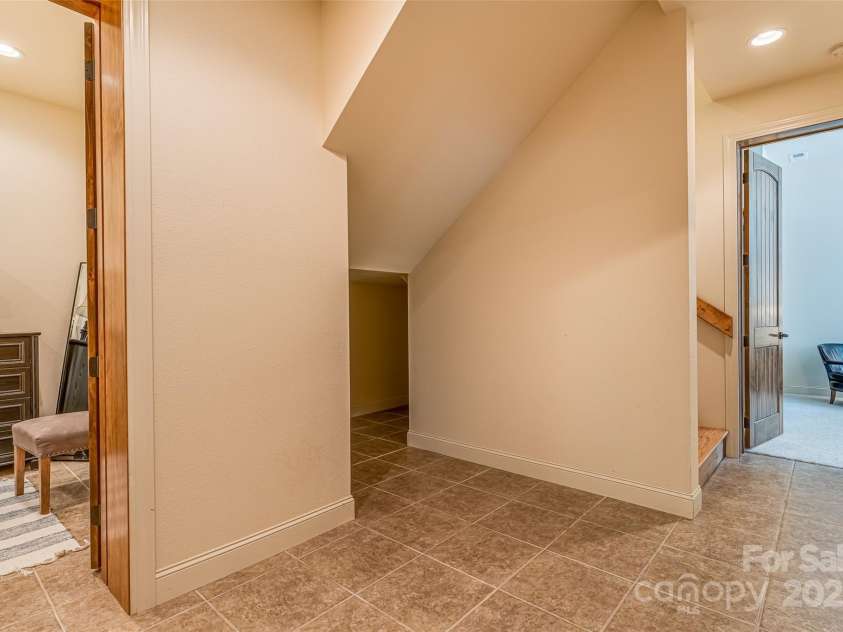 284 Mt. Mitchell Drive, Burnsville, NC 28714.  MLS# CAR4254446, YatesRealty ID 10481. 