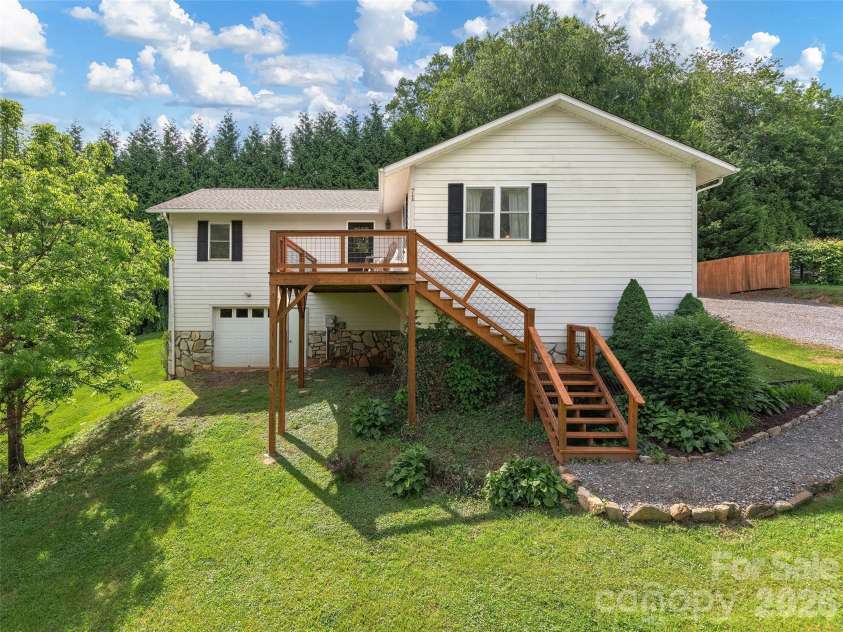 71 Midnight Lane, Waynesville, NC 28786.  MLS# CAR4365061, YatesRealty ID 10481. 
