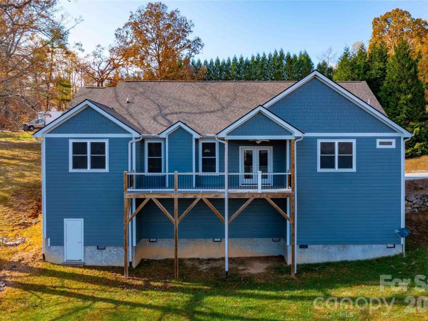 2637 Bowden Lane, Hendersonville, NC 28792.  MLS# CAR4197683, YatesRealty ID 10482. Deck faces East