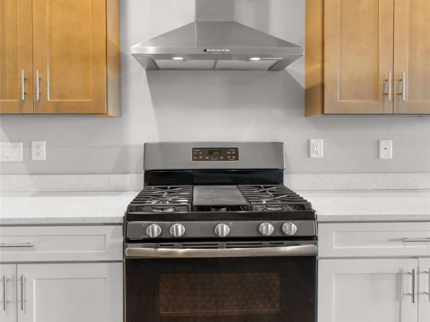 2637 Bowden Lane, Hendersonville, NC 28792.  MLS# CAR4197683, YatesRealty ID 10482. Kitchen