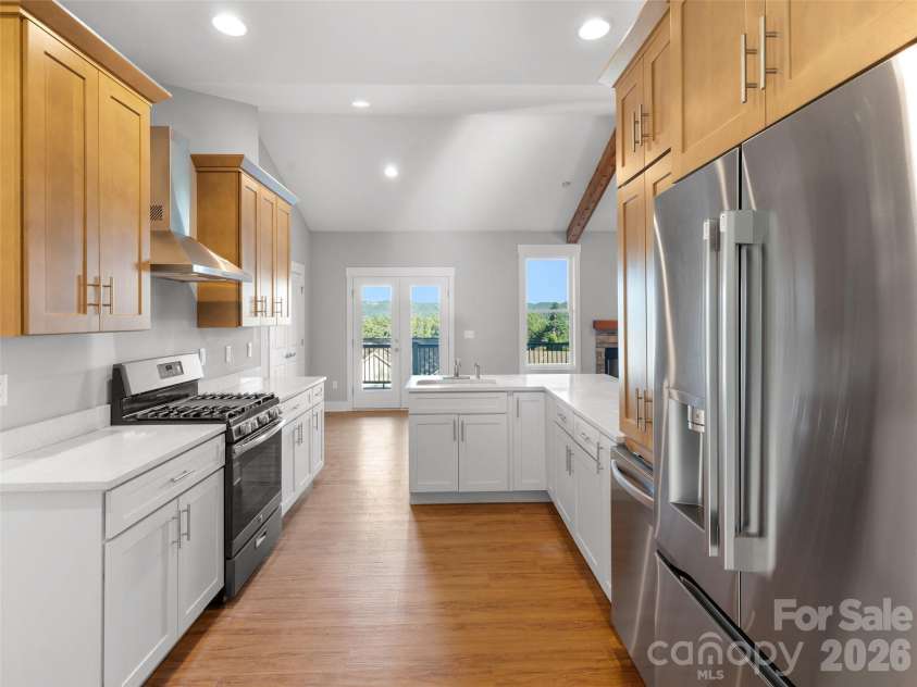 2637 Bowden Lane, Hendersonville, NC 28792.  MLS# CAR4197683, YatesRealty ID 10482. Kitchen