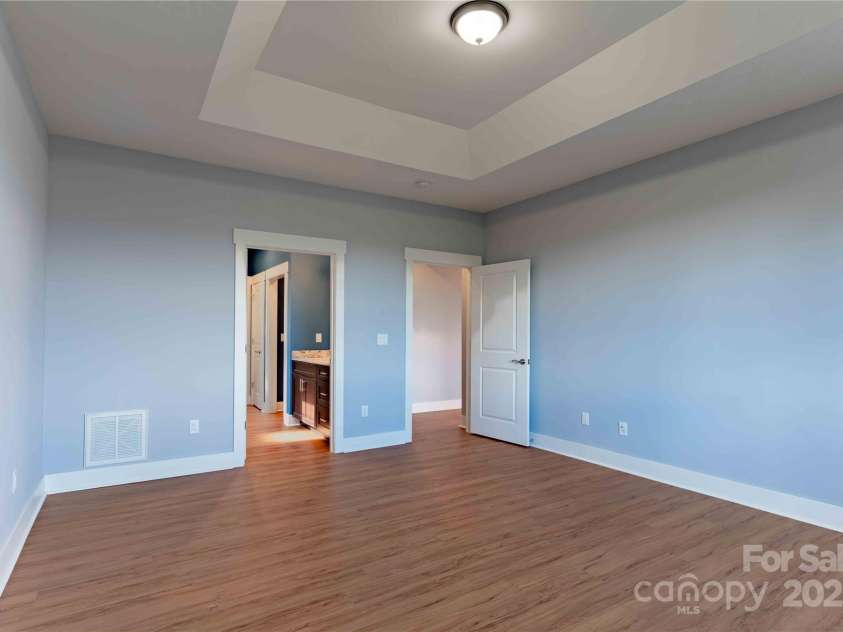2637 Bowden Lane, Hendersonville, NC 28792.  MLS# CAR4197683, YatesRealty ID 10482. Primary BR