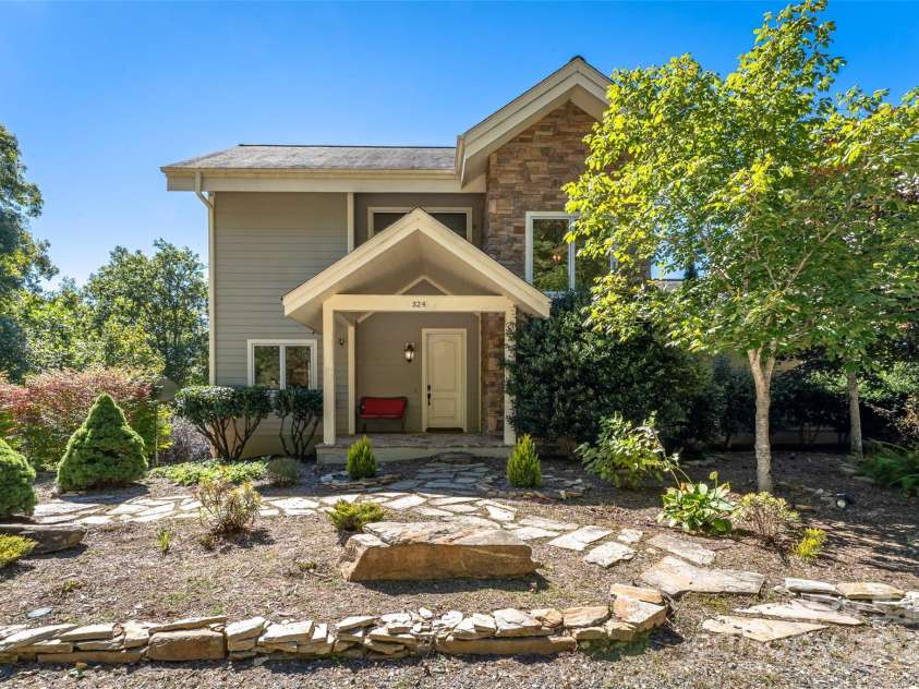 324 Mt. Mitchell Drive, Burnsville, NC 28714.  MLS# CAR4253251, YatesRealty ID 10482. 