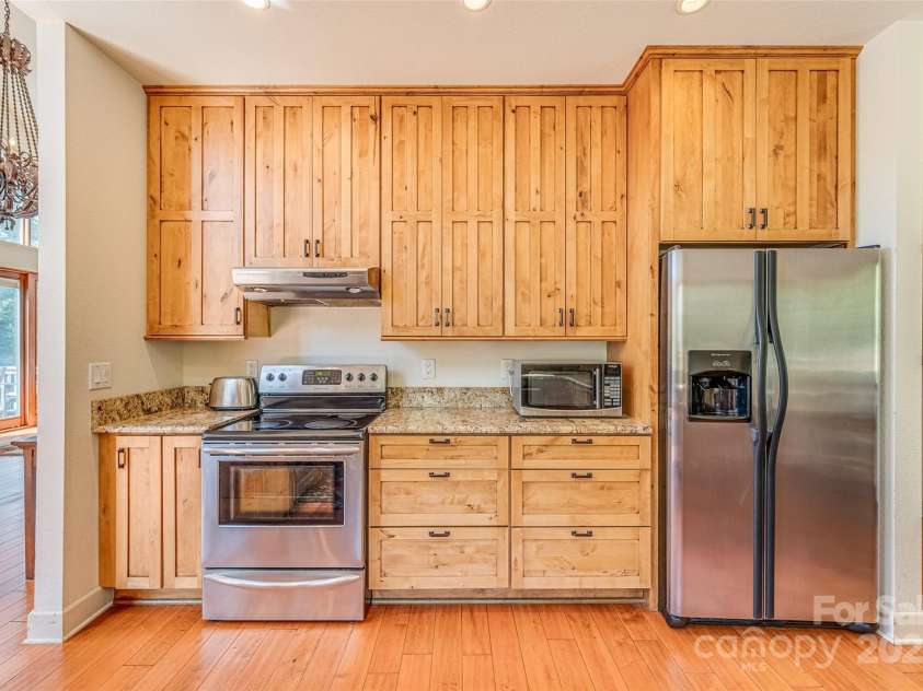 324 Mt. Mitchell Drive, Burnsville, NC 28714.  MLS# CAR4253251, YatesRealty ID 10482. 