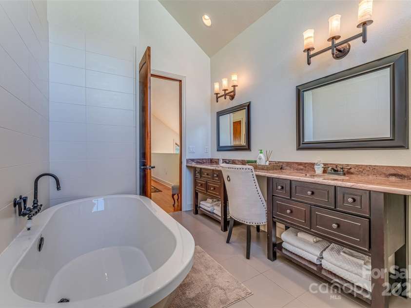 324 Mt. Mitchell Drive, Burnsville, NC 28714.  MLS# CAR4253251, YatesRealty ID 10482. 