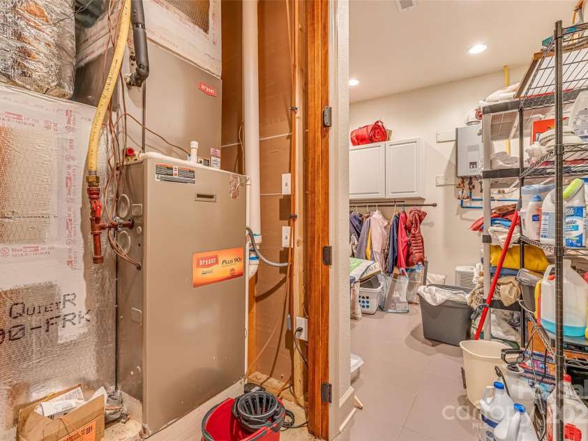 324 Mt. Mitchell Drive, Burnsville, NC 28714.  MLS# CAR4253251, YatesRealty ID 10482. 