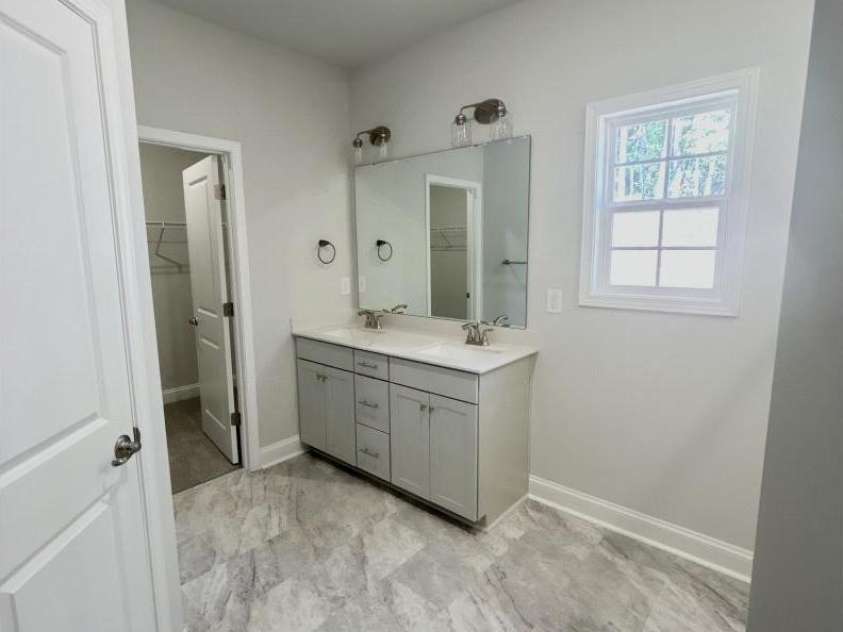 2914 Waterford Lane, Albemarle, NC 28001.  MLS# CAR4260005, YatesRealty ID 10483. 