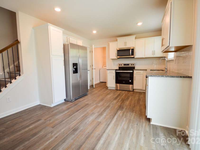 54 Cain Hollow Way, Asheville, NC 28806.  MLS# CAR4254885, YatesRealty ID 10483. 