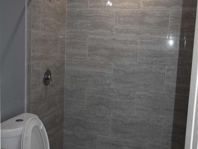 408 Foy Avenue, Lexington, NC 27292.  MLS# CAR4253991, YatesRealty ID 10484. 2 Bath