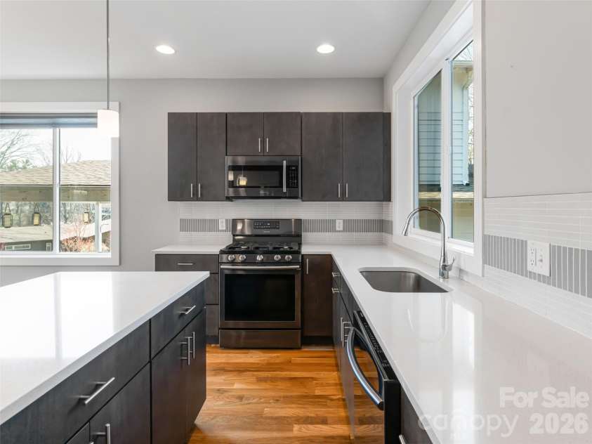 27 Mauricet Lane, Asheville, NC 28806.  MLS# CAR4321609, YatesRealty ID 10488. Counterspace for miles!