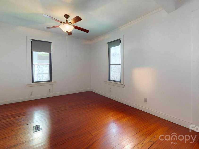 600 35th Street, Charlotte, NC 28205.  MLS# CAR4253332, YatesRealty ID 10488. Den/Dining_Before Tenant