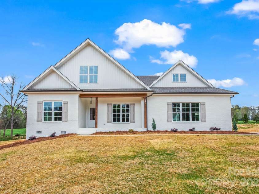 148 Beauchamp Oaks Court, Advance, NC 27006.  MLS# CAR4255017, YatesRealty ID 10489. 