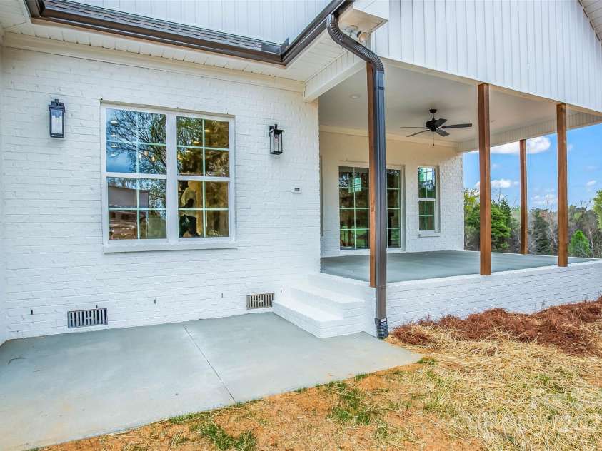 148 Beauchamp Oaks Court, Advance, NC 27006.  MLS# CAR4255017, YatesRealty ID 10489. 