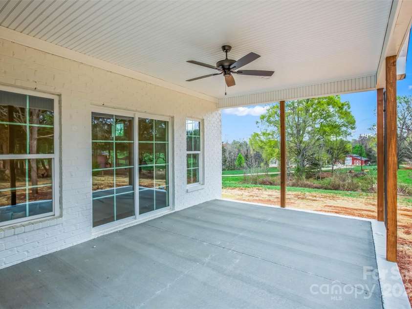 148 Beauchamp Oaks Court, Advance, NC 27006.  MLS# CAR4255017, YatesRealty ID 10489. 