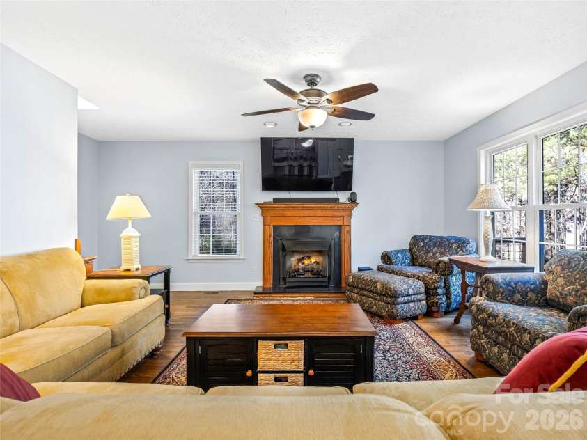 105 Boyd Drive, Flat Rock, NC 28731.  MLS# CAR4332005, YatesRealty ID 10490. 