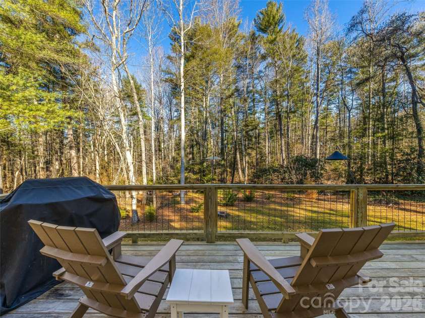 105 Boyd Drive, Flat Rock, NC 28731.  MLS# CAR4332005, YatesRealty ID 10490. 