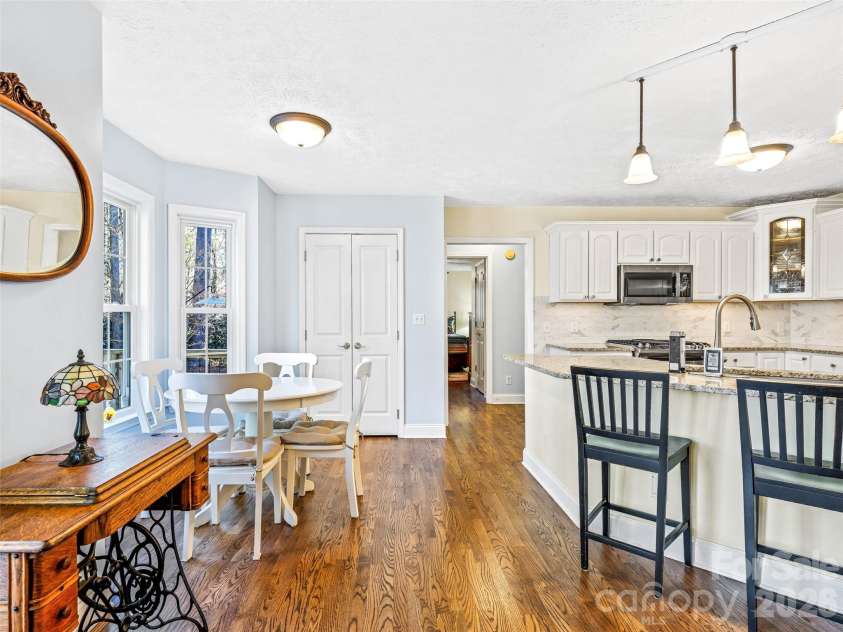 105 Boyd Drive, Flat Rock, NC 28731.  MLS# CAR4332005, YatesRealty ID 10490. 