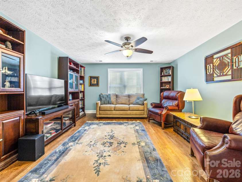 105 Boyd Drive, Flat Rock, NC 28731.  MLS# CAR4332005, YatesRealty ID 10490. 