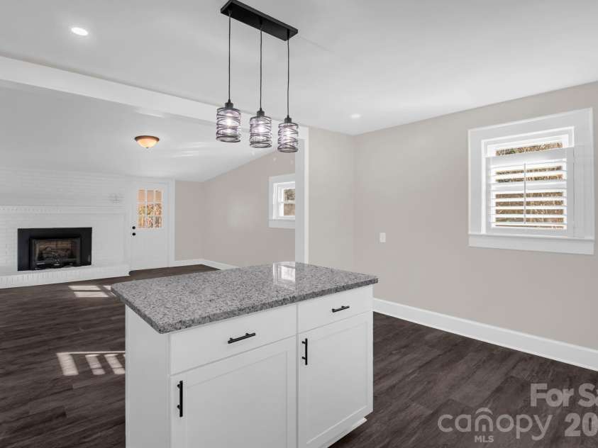 156 Payne Road, Thomasville, NC 27360.  MLS# CAR4337513, YatesRealty ID 10492. 
