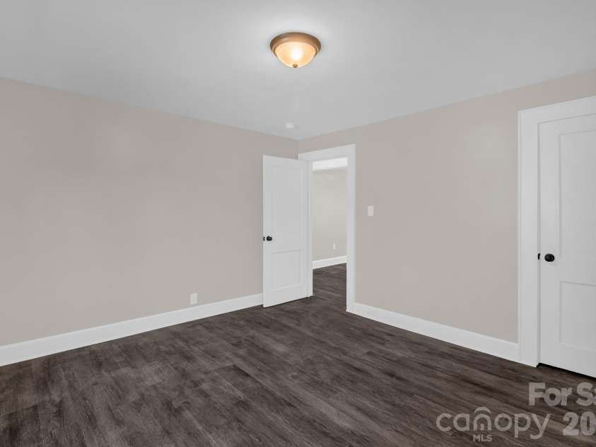 156 Payne Road, Thomasville, NC 27360.  MLS# CAR4337513, YatesRealty ID 10492. 