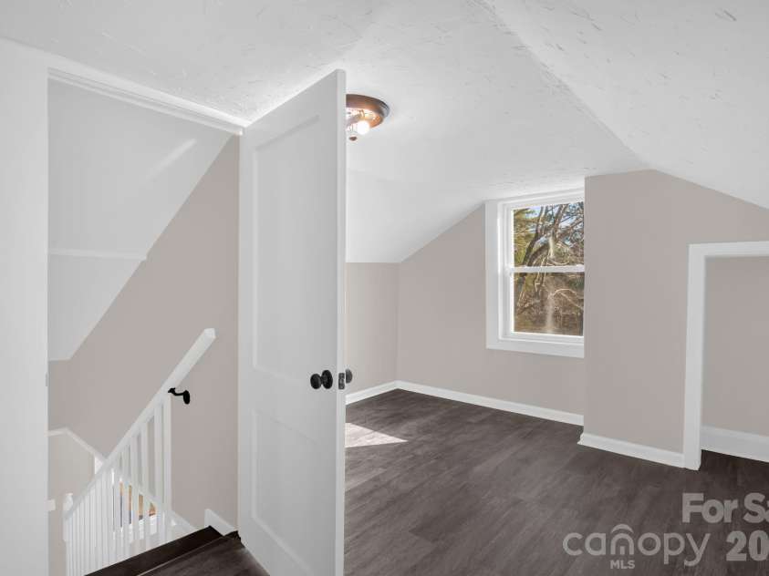 156 Payne Road, Thomasville, NC 27360.  MLS# CAR4337513, YatesRealty ID 10492. 