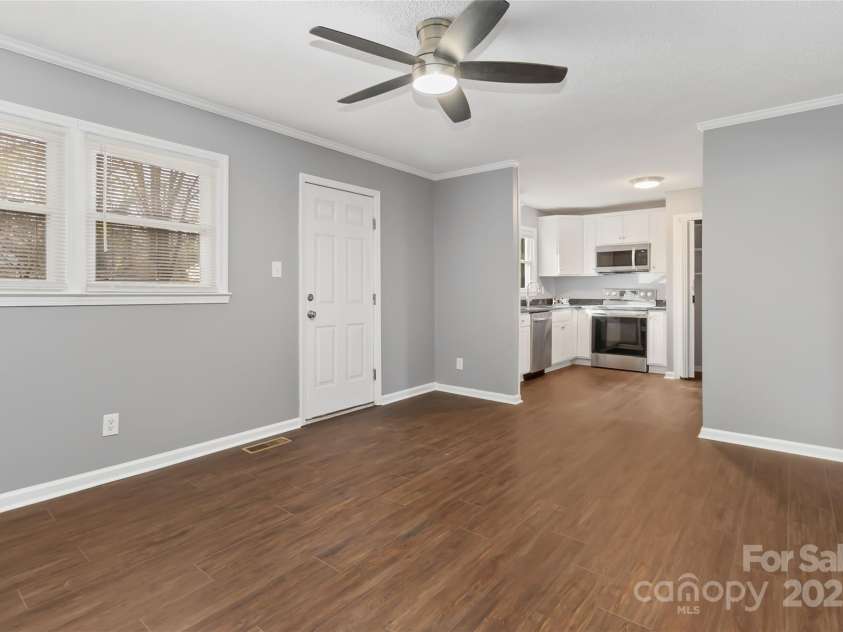 1637 Sumner Drive, Rock Hill, SC 29732.  MLS# CAR4255160, YatesRealty ID 10495. 